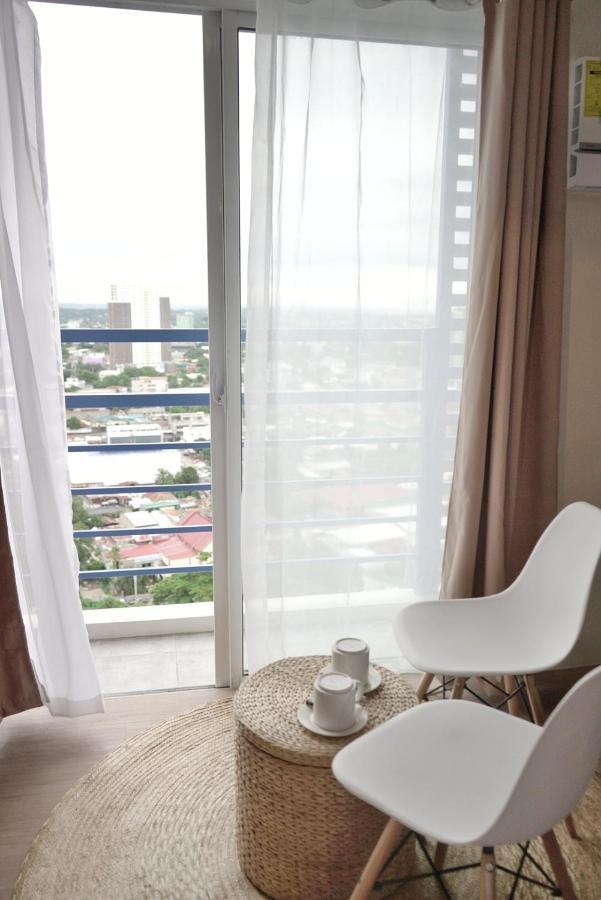 Quince Studio W/ Balcony Orochi Staycation Ph At Loop Tower Cdo Cagayan de Oro Eksteriør bilde