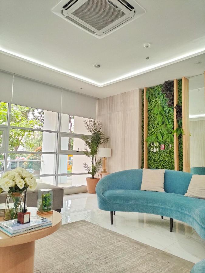 Quince Studio W/ Balcony Orochi Staycation Ph At Loop Tower Cdo Cagayan de Oro Eksteriør bilde